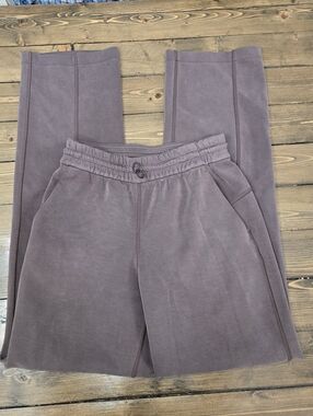 Womens lululemon athletica Softstream High Rise Pants  Size 4 -Purple Ash